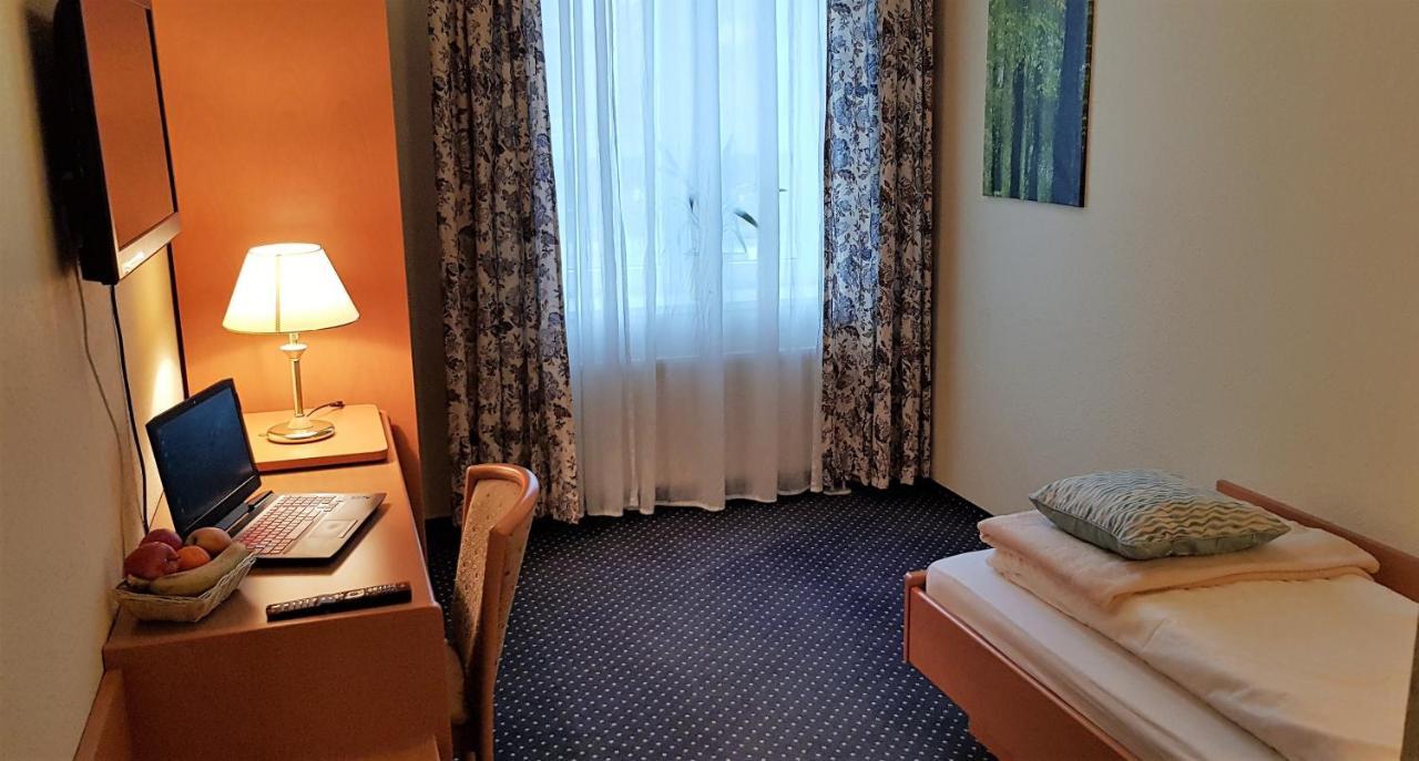 Hotel Altberesinchen Frankfurt nad Odrą Zewnętrze zdjęcie