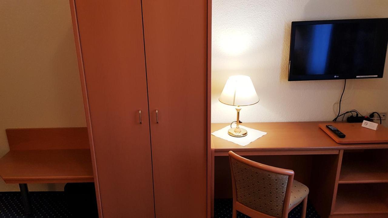 Hotel Altberesinchen Frankfurt nad Odrą Zewnętrze zdjęcie